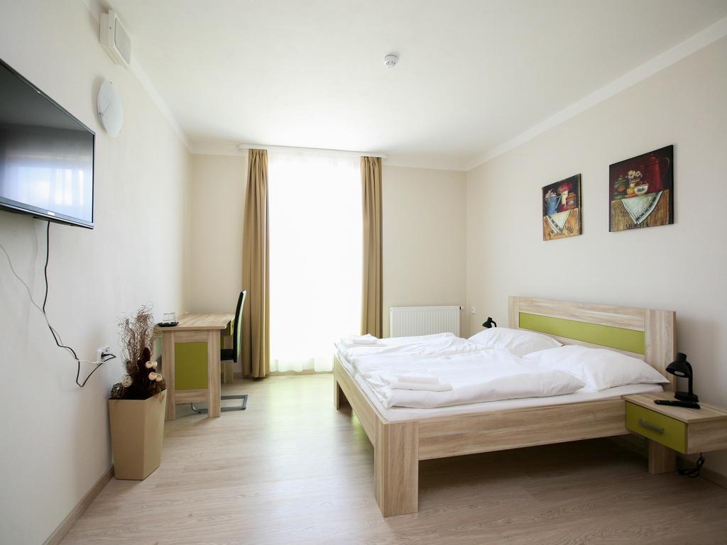 Nad Kralovnou Hotel & Restaurant Praga Pokój zdjęcie