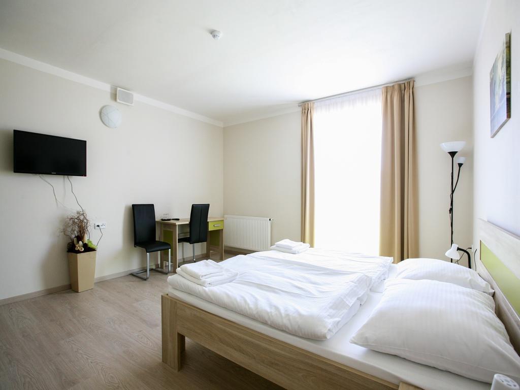 Nad Kralovnou Hotel & Restaurant Praga Pokój zdjęcie